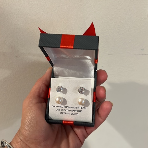 Pearl and Sapphire SS Pierced Stud Duo BNIB - Picture 13 of 14